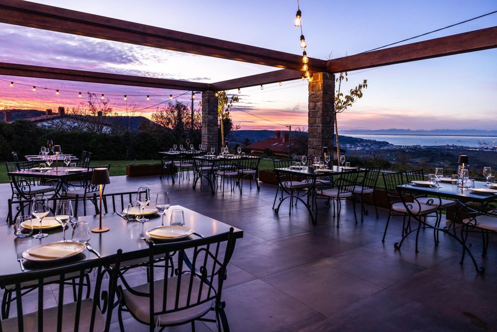 Stok - Rooms, Wine & Restaurant - Marezige, Κόπερ Εξωτερικό φωτογραφία