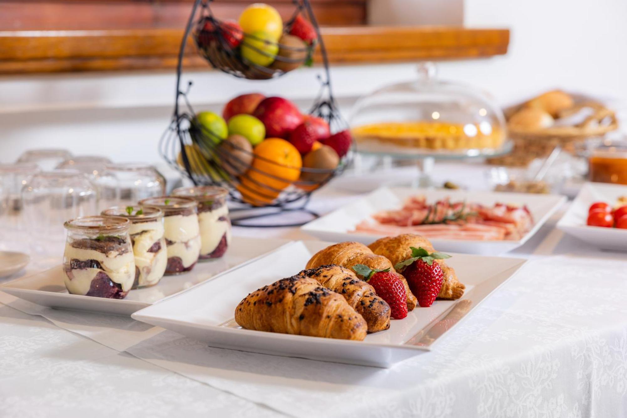 Stok - Rooms, Wine & Restaurant - Marezige, Κόπερ Εξωτερικό φωτογραφία