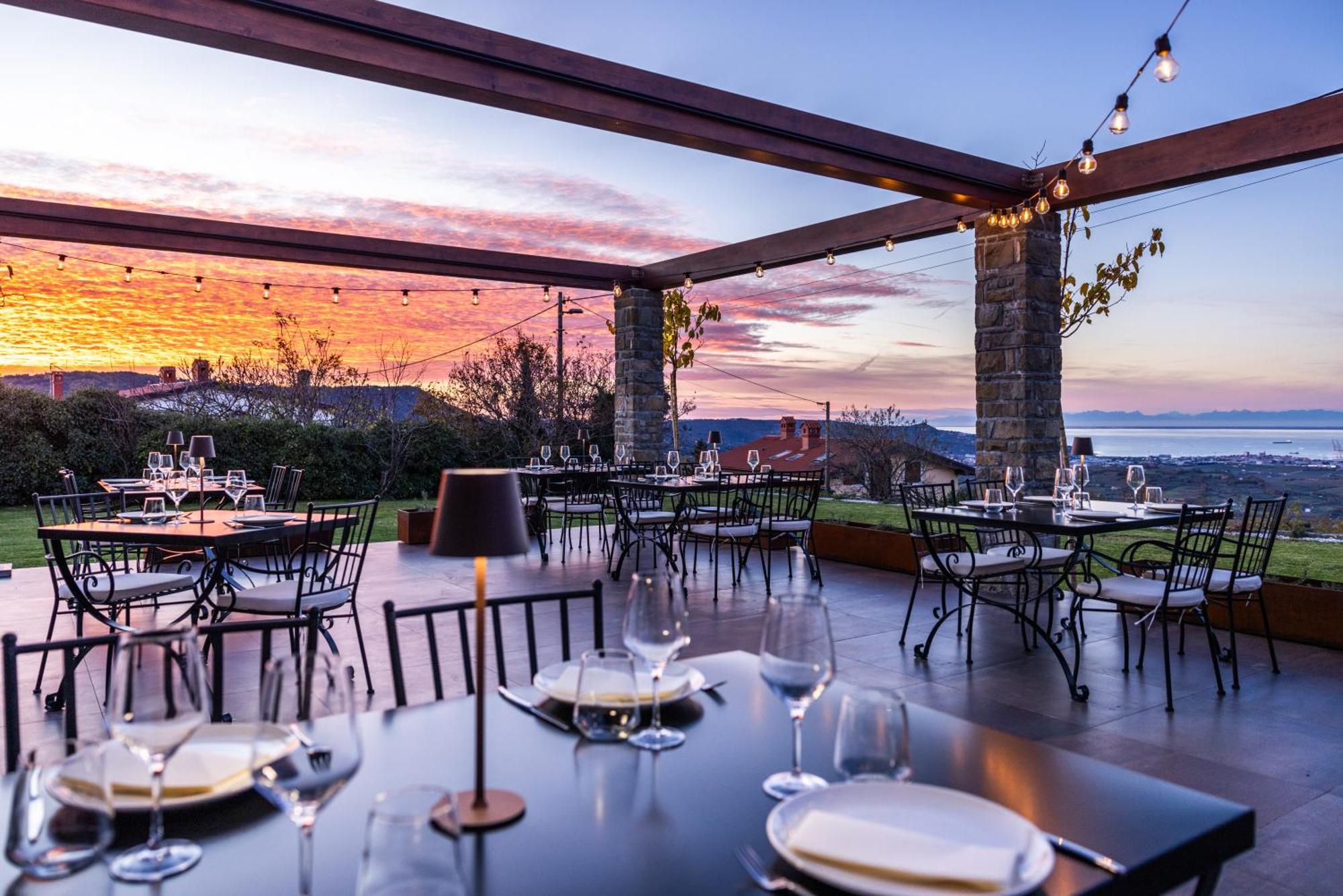 Stok - Rooms, Wine & Restaurant - Marezige, Κόπερ Εξωτερικό φωτογραφία