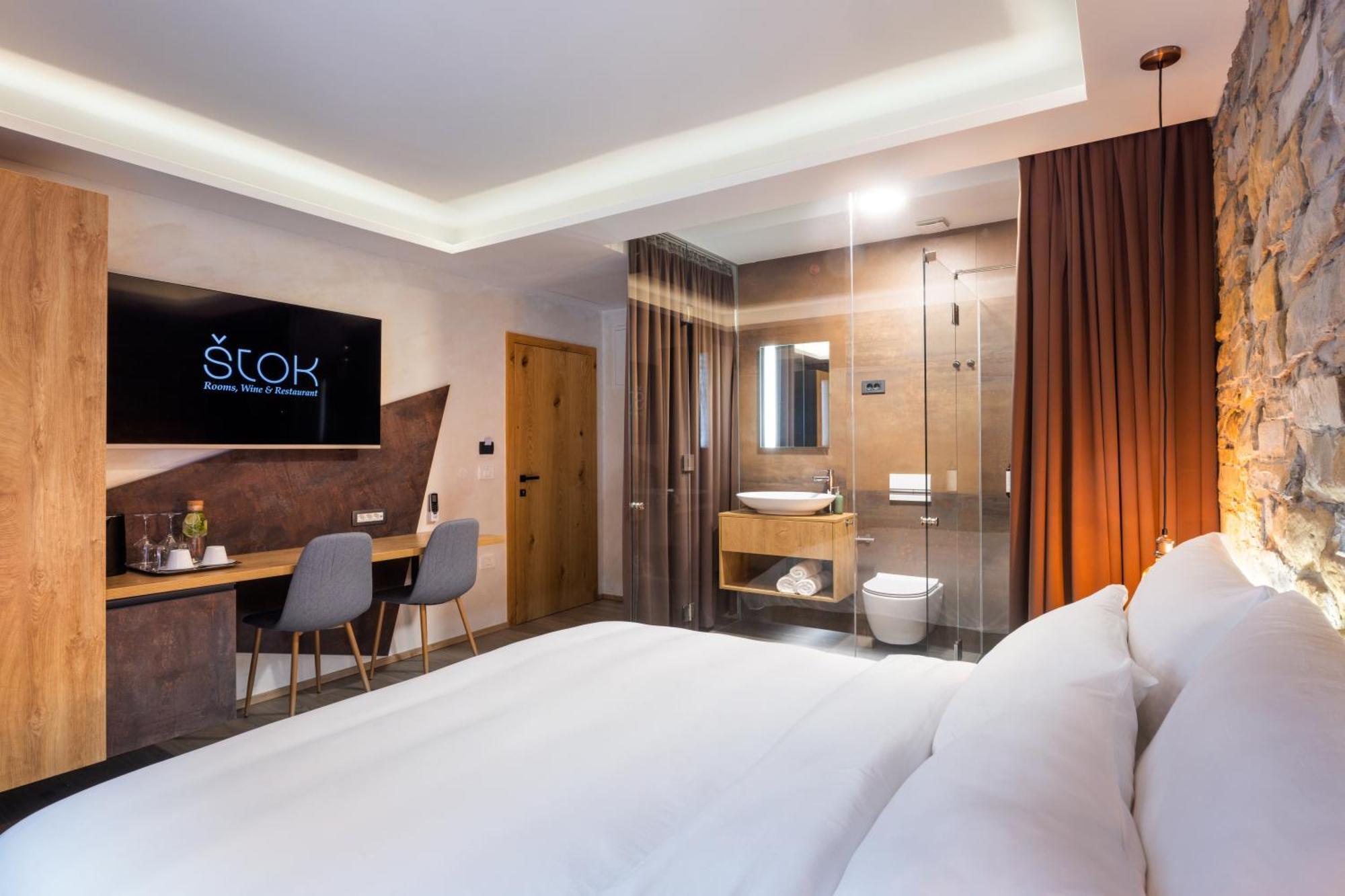 Stok - Rooms, Wine & Restaurant - Marezige, Κόπερ Εξωτερικό φωτογραφία