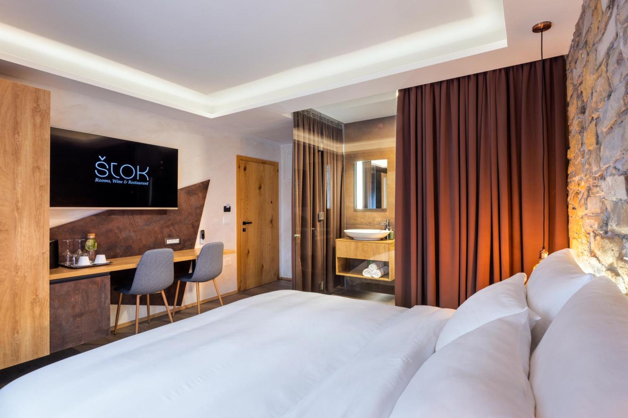 Stok - Rooms, Wine & Restaurant - Marezige, Κόπερ Εξωτερικό φωτογραφία